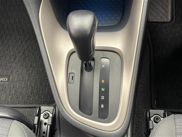 ヤリス ハイブリッドＺ　純正８型ＤＡナビＴＶ　バックカメラ　禁煙車　シートヒーター　モデリスタ１５インチＡＷ　前後ドラレコ　セーフティセンス　衝突軽減　追従クルコン　ＬＥＤオートライト　コーナーセンサー　メモリシート　ＥＴＣ（15枚目）