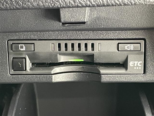 アルファード ２．５Ｓ　タイプゴールド　純正９型ＤＡナビＴＶ　純正１２．１型後席モニター　三眼ＬＥＤ　ＤＶＤ　ＥＴＣ　前後ドラレコ　電動リアゲート　両側パワスラ　セーフティセンス　衝突軽減　追従クルコン　ＡＣ１００Ｖ　バックカメラ　禁煙車（8枚目）