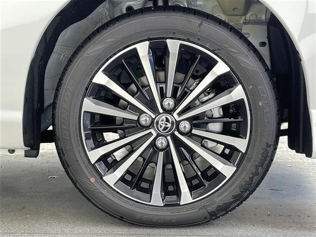 ルーミー カスタムＧ－Ｔ　登録済未使用車　純正９型ＤＡ　フルセグＴＶ　ＨＤＭＩ　カープレイ　シートヒーター　全方位カメラ　両側パワスラ　リアロールシェード　スマアシ　衝突軽減　追従クルコン　ＬＥＤオートライト　コーナーセンサー（24枚目）