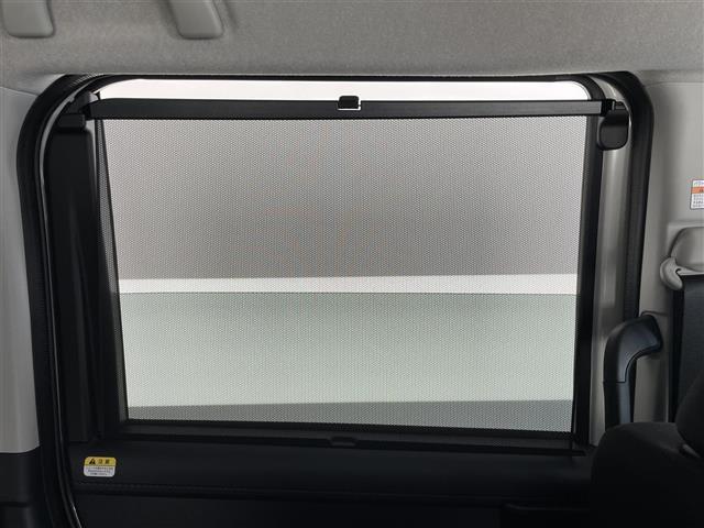 ルーミー カスタムＧ－Ｔ　登録済未使用車　純正９型ＤＡ　フルセグＴＶ　ＨＤＭＩ　カープレイ　シートヒーター　全方位カメラ　両側パワスラ　リアロールシェード　スマアシ　衝突軽減　追従クルコン　ＬＥＤオートライト　コーナーセンサー（27枚目）