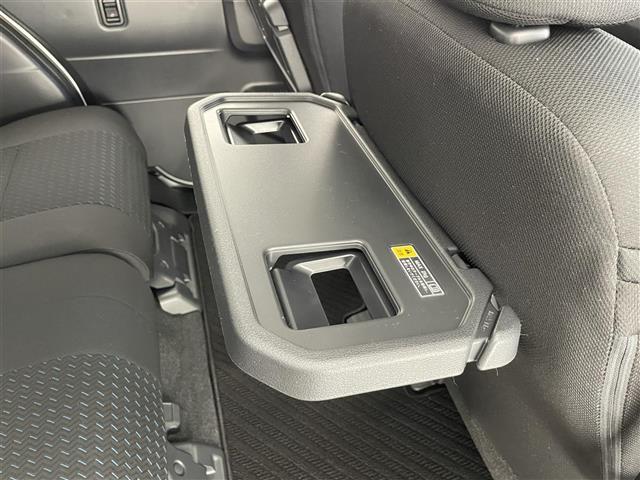 ルーミー カスタムＧ－Ｔ　登録済未使用車　純正９型ＤＡ　フルセグＴＶ　ＨＤＭＩ　カープレイ　シートヒーター　全方位カメラ　両側パワスラ　リアロールシェード　スマアシ　衝突軽減　追従クルコン　ＬＥＤオートライト　コーナーセンサー（31枚目）