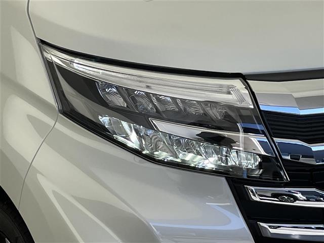 ルーミー カスタムＧ－Ｔ　登録済未使用車　純正９型ＤＡ　フルセグＴＶ　ＨＤＭＩ　カープレイ　シートヒーター　全方位カメラ　両側パワスラ　リアロールシェード　スマアシ　衝突軽減　追従クルコン　ＬＥＤオートライト　コーナーセンサー（35枚目）