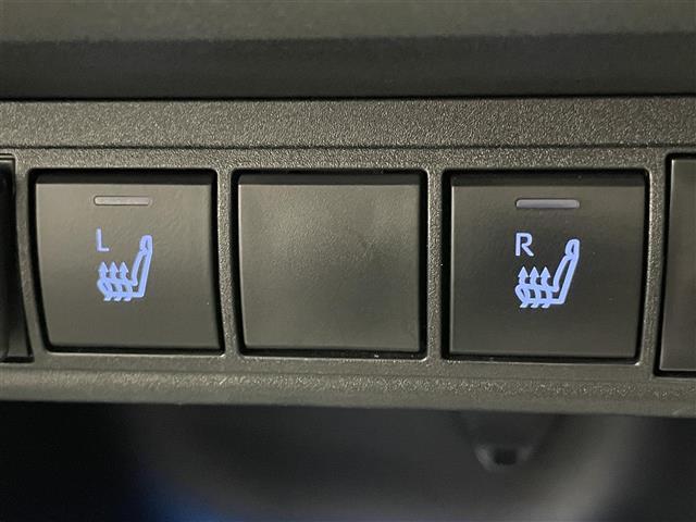 ヤリスクロス ハイブリッドＺ　純正８型ＤＡナビ　全方位カメラ　禁煙　シートヒーター　ハーフレザー　ＢＳＭ　ＥＴＣ　前後ドラレコ　電動パーキング　セーフティセンス　衝突軽減　追従クルコン　ＬＥＤオートライト　コーナーセンサー　ＵＳＢ（5枚目）