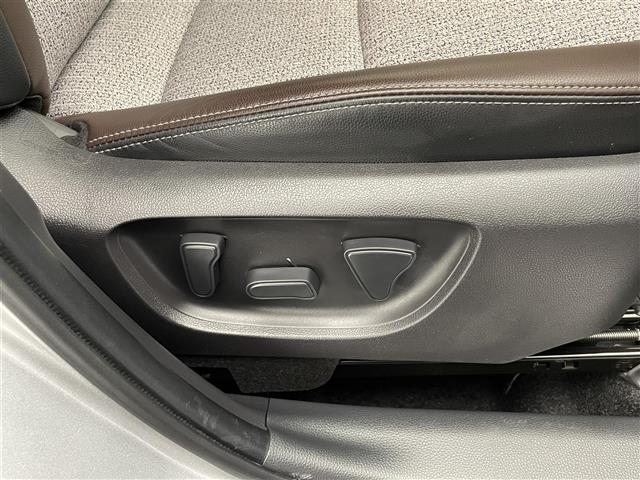 ヤリスクロス ハイブリッドＺ　純正８型ＤＡナビ　全方位カメラ　禁煙　シートヒーター　ハーフレザー　ＢＳＭ　ＥＴＣ　前後ドラレコ　電動パーキング　セーフティセンス　衝突軽減　追従クルコン　ＬＥＤオートライト　コーナーセンサー　ＵＳＢ（15枚目）