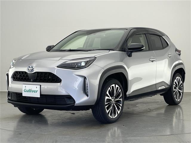 ヤリスクロス ハイブリッドＺ　純正８型ＤＡナビ　全方位カメラ　禁煙　シートヒーター　ハーフレザー　ＢＳＭ　ＥＴＣ　前後ドラレコ　電動パーキング　セーフティセンス　衝突軽減　追従クルコン　ＬＥＤオートライト　コーナーセンサー　ＵＳＢ（16枚目）