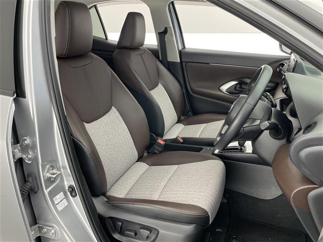 ヤリスクロス ハイブリッドＺ　純正８型ＤＡナビ　全方位カメラ　禁煙　シートヒーター　ハーフレザー　ＢＳＭ　ＥＴＣ　前後ドラレコ　電動パーキング　セーフティセンス　衝突軽減　追従クルコン　ＬＥＤオートライト　コーナーセンサー　ＵＳＢ（19枚目）