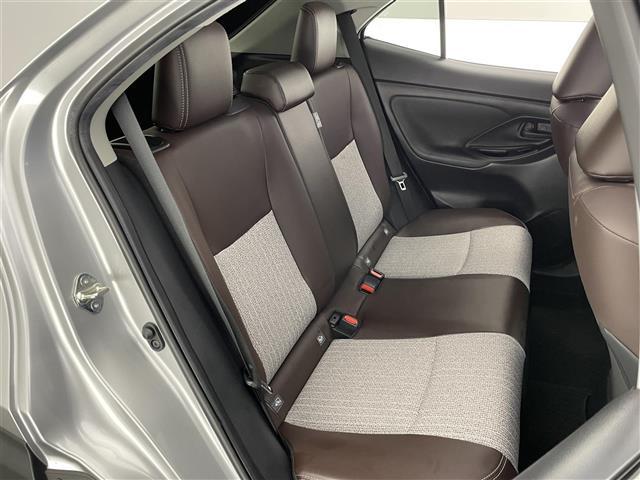 ヤリスクロス ハイブリッドＺ　純正８型ＤＡナビ　全方位カメラ　禁煙　シートヒーター　ハーフレザー　ＢＳＭ　ＥＴＣ　前後ドラレコ　電動パーキング　セーフティセンス　衝突軽減　追従クルコン　ＬＥＤオートライト　コーナーセンサー　ＵＳＢ（20枚目）