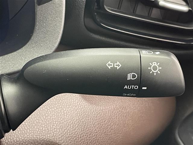 ヤリスクロス ハイブリッドＺ　純正８型ＤＡナビ　全方位カメラ　禁煙　シートヒーター　ハーフレザー　ＢＳＭ　ＥＴＣ　前後ドラレコ　電動パーキング　セーフティセンス　衝突軽減　追従クルコン　ＬＥＤオートライト　コーナーセンサー　ＵＳＢ（30枚目）