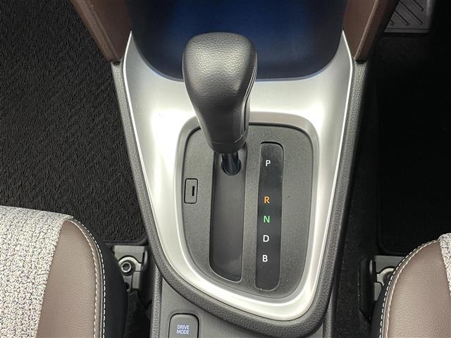 ヤリスクロス ハイブリッドＺ　純正８型ＤＡナビ　全方位カメラ　禁煙　シートヒーター　ハーフレザー　ＢＳＭ　ＥＴＣ　前後ドラレコ　電動パーキング　セーフティセンス　衝突軽減　追従クルコン　ＬＥＤオートライト　コーナーセンサー　ＵＳＢ（33枚目）