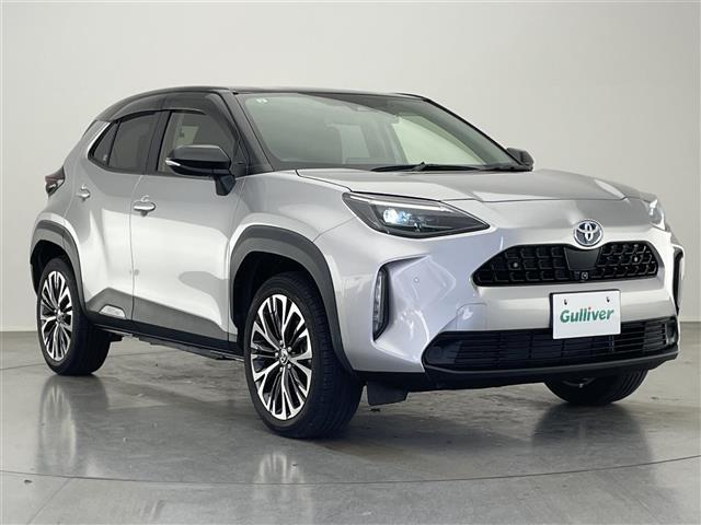 ヤリスクロス ハイブリッドＺ　純正８型ＤＡナビ　全方位カメラ　禁煙　シートヒーター　ハーフレザー　ＢＳＭ　ＥＴＣ　前後ドラレコ　電動パーキング　セーフティセンス　衝突軽減　追従クルコン　ＬＥＤオートライト　コーナーセンサー　ＵＳＢ（41枚目）