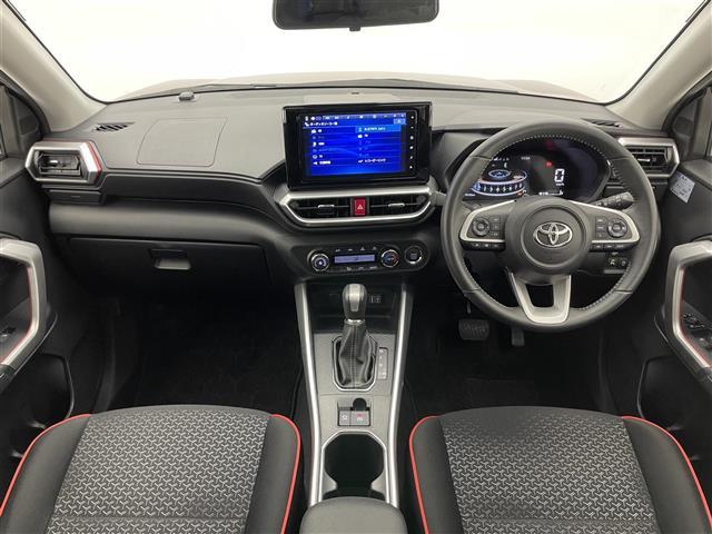 ライズ Ｚ　純正９型ナビ　全方位カメラ　シートヒーター　ＨＤＭＩ　前後ドラレコ　ＥＴＣ　スマアシ　衝突軽減　追従クルコン　コーナーセンサー　電動パーキング　ＬＥＤオートライト　フルセグＴＶ　ＵＳＢ　フォグ　禁煙車（2枚目）