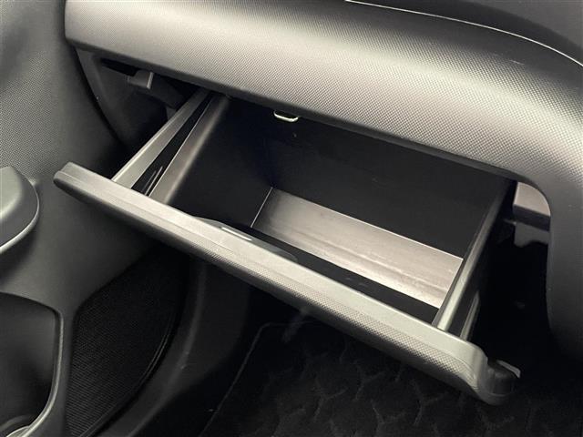 ライズ Ｚ　純正９型ナビ　全方位カメラ　シートヒーター　ＨＤＭＩ　前後ドラレコ　ＥＴＣ　スマアシ　衝突軽減　追従クルコン　コーナーセンサー　電動パーキング　ＬＥＤオートライト　フルセグＴＶ　ＵＳＢ　フォグ　禁煙車（29枚目）