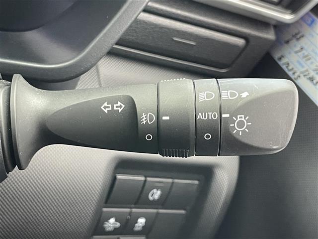 ライズ Ｚ　純正９型ナビ　全方位カメラ　シートヒーター　ＨＤＭＩ　前後ドラレコ　ＥＴＣ　スマアシ　衝突軽減　追従クルコン　コーナーセンサー　電動パーキング　ＬＥＤオートライト　フルセグＴＶ　ＵＳＢ　フォグ　禁煙車（30枚目）