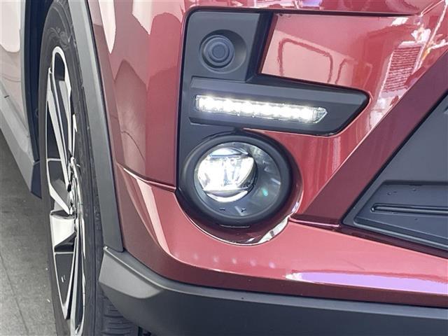 ライズ Ｚ　純正９型ナビ　全方位カメラ　シートヒーター　ＨＤＭＩ　前後ドラレコ　ＥＴＣ　スマアシ　衝突軽減　追従クルコン　コーナーセンサー　電動パーキング　ＬＥＤオートライト　フルセグＴＶ　ＵＳＢ　フォグ　禁煙車（33枚目）