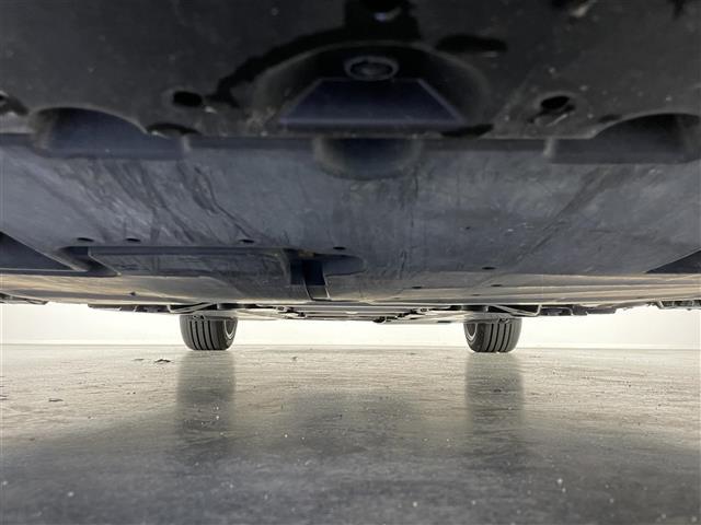 カローラツーリング ハイブリッド ダブルバイビー 純正9型DAナビフルセグTV シートヒーター DVDデッキ 革調シートカバー モデリスタガーニッシュ 電動パーキング HUD 前後ドラレコ セーフティセンス 衝突軽減 追従クルコン LEDライト 禁煙(24枚目)