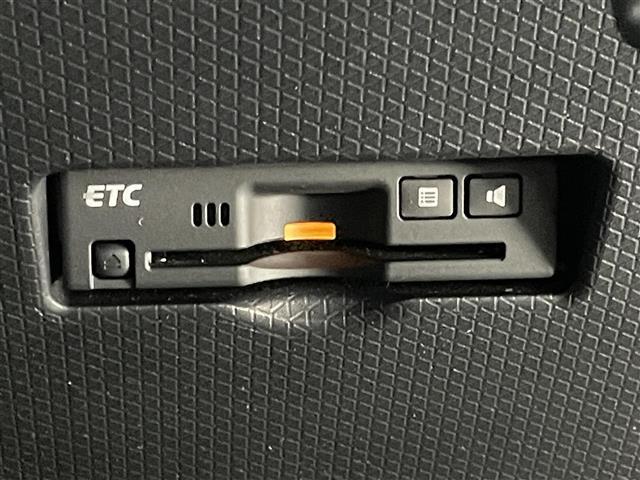 タント カスタムRSセレクション 社外9型ナビ 全方位カメラ シートヒーター 追従クルコン 両側パワスラ ETC 前後ドラレコ スマアシIII 衝突軽減 コーナーセンサー LEDオートライト ツートンカラー ロールシェード フォグ 禁(8枚目)