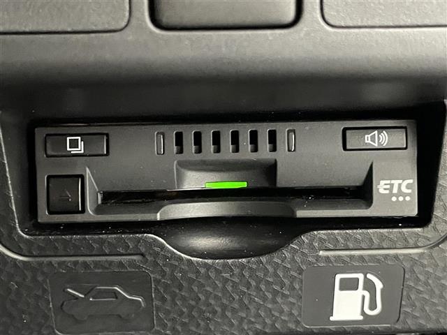 ルーミー カスタムＧ－Ｔ　純正９型ナビ　全方位カメラ　シートヒーター　両側パワスラ　前後ドラレコ　ＥＴＣ　スマアシ　衝突軽減　追従クルコン　ＬＥＤオートライト　コーナーセンサー　電動パーキング　ロールシェード　純正マット　禁煙（6枚目）