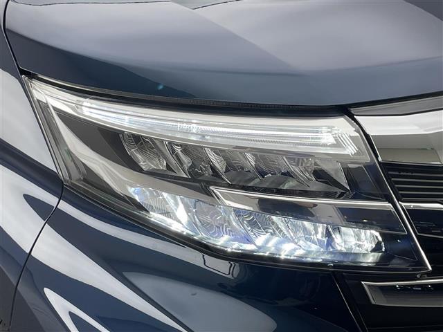 ルーミー カスタムＧ－Ｔ　純正９型ナビ　全方位カメラ　シートヒーター　両側パワスラ　前後ドラレコ　ＥＴＣ　スマアシ　衝突軽減　追従クルコン　ＬＥＤオートライト　コーナーセンサー　電動パーキング　ロールシェード　純正マット　禁煙（34枚目）