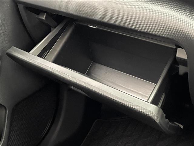 ライズ Ｚ　純正９型ナビ　全方位カメラ　シートヒーター　ＥＴＣ２．０　前後ドラレコ　ＨＤＭＩ　ＢＳＭ　スマアシ　衝突軽減　追従クルコン　ＬＥＤオートライト　コーナーセンサー　電動パーキング　純正フロアマット　禁煙（31枚目）