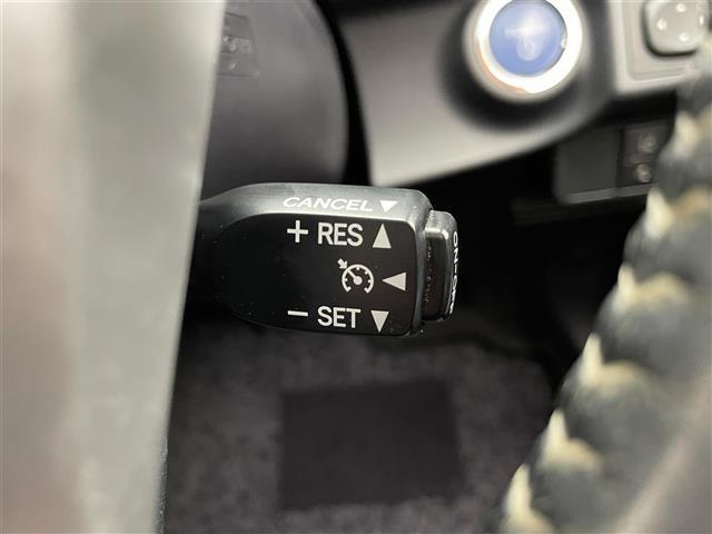 アクア Ｇ　純正ナビ　バックカメラ　ＬＥＤライト　禁煙車　フルセグＴＶ　Ｂｌｕｅｔｏｏｔｈ　ＤＶＤ　プッシュスタート　セーフティセンス　衝突軽減装置　クルコン　ＥＴＣ　オートライト　オートハイビーム　スペアタイヤ（12枚目）