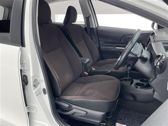 アクア Ｇ　純正ナビ　バックカメラ　ＬＥＤライト　禁煙車　フルセグＴＶ　Ｂｌｕｅｔｏｏｔｈ　ＤＶＤ　プッシュスタート　セーフティセンス　衝突軽減装置　クルコン　ＥＴＣ　オートライト　オートハイビーム　スペアタイヤ（19枚目）