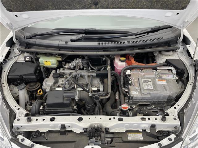 アクア Ｇ　純正ナビ　バックカメラ　ＬＥＤライト　禁煙車　フルセグＴＶ　Ｂｌｕｅｔｏｏｔｈ　ＤＶＤ　プッシュスタート　セーフティセンス　衝突軽減装置　クルコン　ＥＴＣ　オートライト　オートハイビーム　スペアタイヤ（23枚目）