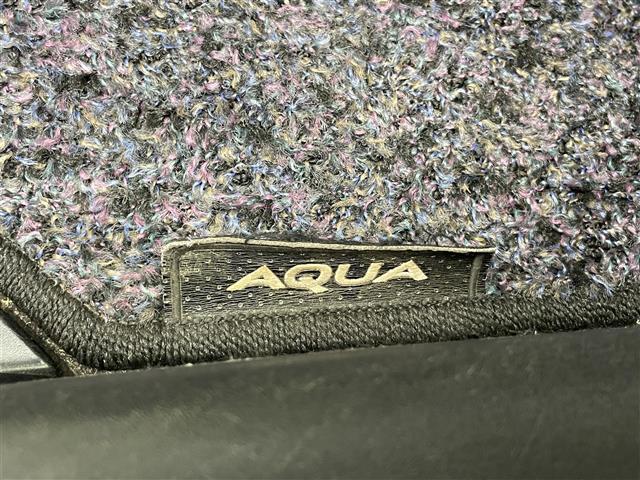 アクア Ｇ　純正ナビ　バックカメラ　ＬＥＤライト　禁煙車　フルセグＴＶ　Ｂｌｕｅｔｏｏｔｈ　ＤＶＤ　プッシュスタート　セーフティセンス　衝突軽減装置　クルコン　ＥＴＣ　オートライト　オートハイビーム　スペアタイヤ（26枚目）