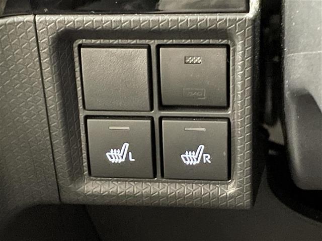 タント カスタムＲＳセレクション　純正ナビ　純正１２．８型後席モニター　全方位カメラ　シートヒーター　両側パワスラ　ナビ連動ドラレコ　スマアシＩＩＩ　衝突軽減　追従クルコン　ＬＥＤオートライト　コーナーセンサー　革調シートカバー　禁煙（6枚目）