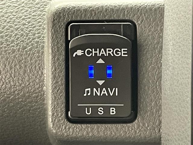 タント カスタムＲＳセレクション　純正ナビ　純正１２．８型後席モニター　全方位カメラ　シートヒーター　両側パワスラ　ナビ連動ドラレコ　スマアシＩＩＩ　衝突軽減　追従クルコン　ＬＥＤオートライト　コーナーセンサー　革調シートカバー　禁煙（29枚目）