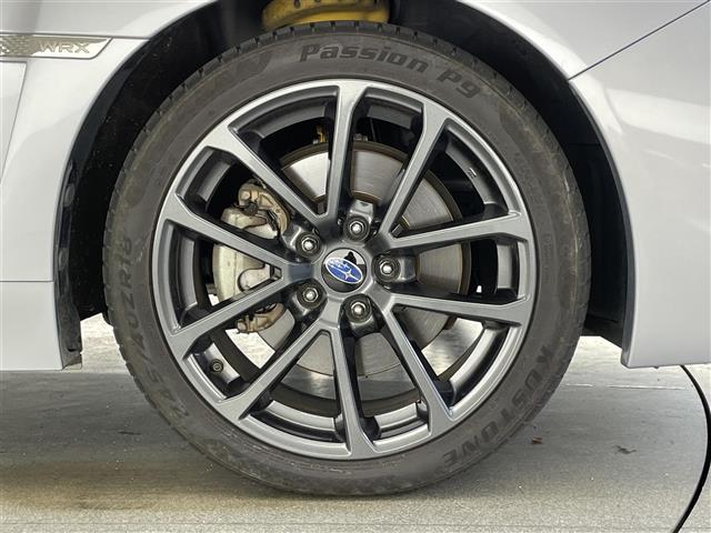 ＷＲＸ Ｓ４ ２．０ＧＴ－Ｓアイサイト　社外８型ナビ　バックカメラ　シートヒーター　ＢＳＭ　ハーフレザー　パワーシート　衝突軽減　追従クルコン　パドルシフト　ＥＴＣ　ＬＥＤオートライト　純正フロアマット　フルセグＴＶ　ＢＴ　ＤＶＤ　禁煙車（25枚目）