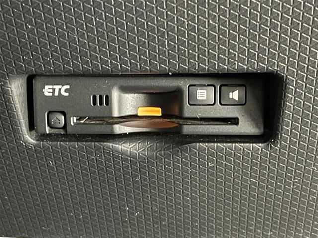 タント カスタムＲＳセレクション　純正９型ナビＴＶ　バックカメラ　シートヒーター　ナビ連動ドラレコ　両側パワスラ　スマアシＩＩＩ　衝突軽減　追従クルコン　ＬＥＤオートライト　コーナーセンサー　ＥＴＣ　メッキガーニッシュ　ハーフレザー（6枚目）