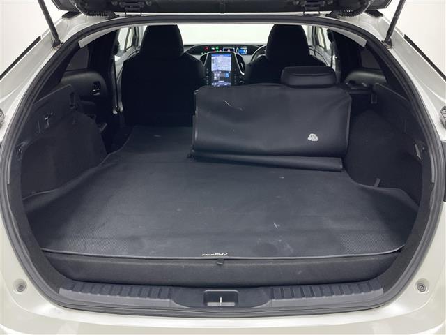 プリウスＰＨＶ Ａ　純正１１．６型ナビ　モデリスタエアロ　シートヒーター　パーキングアシスト　ＢＳＭ　ＥＴＣ２．０　純正ドラレコ　ＡＣ１００Ｖ　セーフティセンス　衝突軽減　追従クルコン　ＬＥＤライト　コーナーセンサ　禁煙（22枚目）