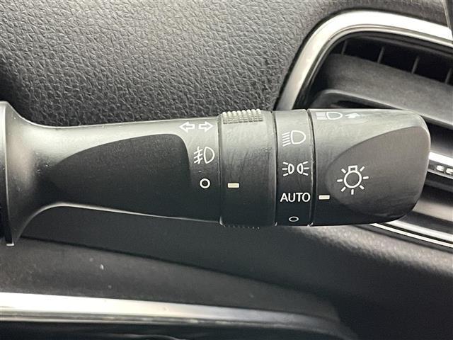 プリウスＰＨＶ Ａ　純正１１．６型ナビ　モデリスタエアロ　シートヒーター　パーキングアシスト　ＢＳＭ　ＥＴＣ２．０　純正ドラレコ　ＡＣ１００Ｖ　セーフティセンス　衝突軽減　追従クルコン　ＬＥＤライト　コーナーセンサ　禁煙（31枚目）