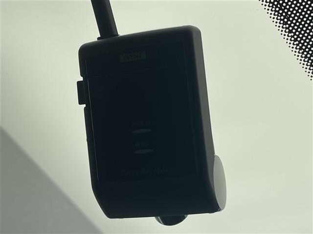 ＣＸ－５ ＸＤ　Ｌパッケージ　純正ナビ　フルセグ　バックカメラ　シートヒーター　黒革　ハンドルヒーター　電動リアゲート　ＢＳＭ　ＨＵＤ　ドラレコ　衝突軽減　追従クルコン　ＬＥＤオートライト　コーナーセンサー　電動パーキング　禁煙車（12枚目）