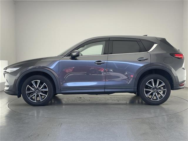 ＣＸ－５ ＸＤ　Ｌパッケージ　純正ナビ　フルセグ　バックカメラ　シートヒーター　黒革　ハンドルヒーター　電動リアゲート　ＢＳＭ　ＨＵＤ　ドラレコ　衝突軽減　追従クルコン　ＬＥＤオートライト　コーナーセンサー　電動パーキング　禁煙車（17枚目）