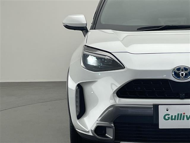 ヤリスクロス ハイブリッドＺ　アドベンチャー　純正８型ＤＡナビ　全方位カメラ　禁煙車　ＨＵＤ　ＢＳＭ　追従クルコン　フルセグＴＶ　セーフティセンス　衝突軽減　シートヒーター　ステアリングヒーター　コーナーセンサー　ドラレコ　ＥＴＣ　ＬＥＤライト（34枚目）