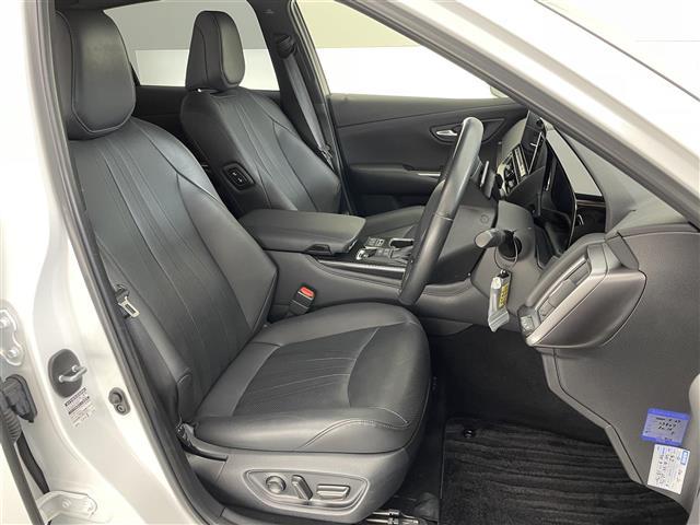 クラウンハイブリッド ＲＳアドバンス　純正１２．３型ナビ　ムーンルーフ　全方位カメラ　デジタルインナミラー　フルセグ　黒革　シートヒーター　シートベンチレーション　ＢＳＭ　ＡＣ１００Ｖ　ＥＴＣ２．０　衝突軽減　追従クルコン　ＬＥＤ　禁煙車（19枚目）