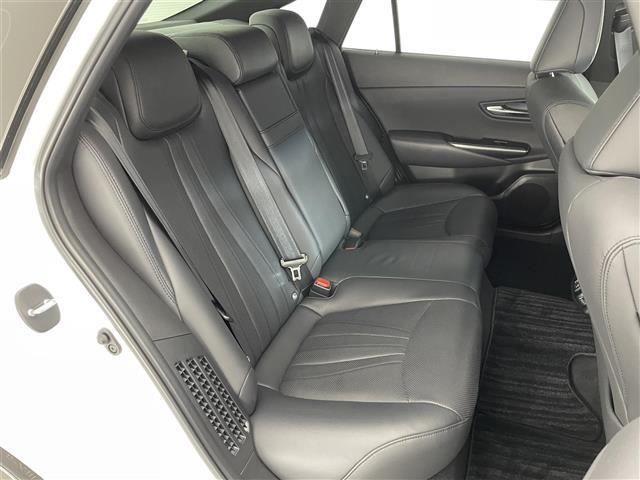 クラウンハイブリッド ＲＳアドバンス　純正１２．３型ナビ　ムーンルーフ　全方位カメラ　デジタルインナミラー　フルセグ　黒革　シートヒーター　シートベンチレーション　ＢＳＭ　ＡＣ１００Ｖ　ＥＴＣ２．０　衝突軽減　追従クルコン　ＬＥＤ　禁煙車（20枚目）