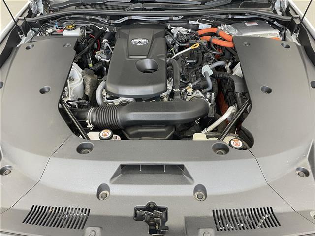 クラウンハイブリッド ＲＳアドバンス　純正１２．３型ナビ　ムーンルーフ　全方位カメラ　デジタルインナミラー　フルセグ　黒革　シートヒーター　シートベンチレーション　ＢＳＭ　ＡＣ１００Ｖ　ＥＴＣ２．０　衝突軽減　追従クルコン　ＬＥＤ　禁煙車（22枚目）