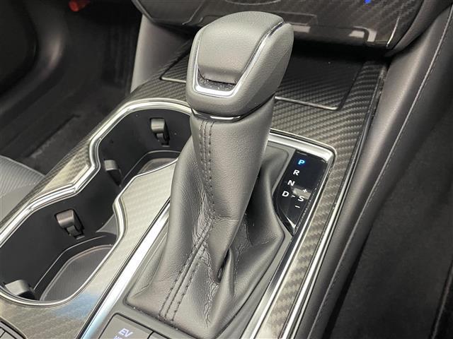 クラウンハイブリッド ＲＳアドバンス　純正１２．３型ナビ　ムーンルーフ　全方位カメラ　デジタルインナミラー　フルセグ　黒革　シートヒーター　シートベンチレーション　ＢＳＭ　ＡＣ１００Ｖ　ＥＴＣ２．０　衝突軽減　追従クルコン　ＬＥＤ　禁煙車（32枚目）