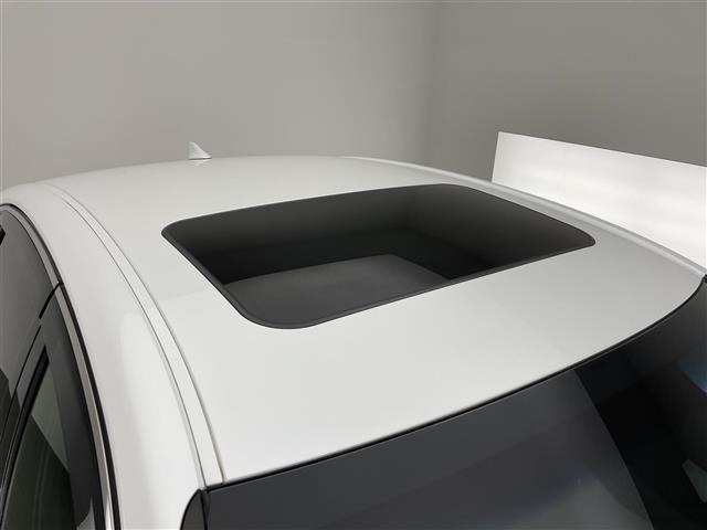 クラウンハイブリッド ＲＳアドバンス　純正１２．３型ナビ　ムーンルーフ　全方位カメラ　デジタルインナミラー　フルセグ　黒革　シートヒーター　シートベンチレーション　ＢＳＭ　ＡＣ１００Ｖ　ＥＴＣ２．０　衝突軽減　追従クルコン　ＬＥＤ　禁煙車（35枚目）