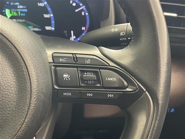 ヤリスクロス ハイブリッドＺ　純正８型ナビ　全方位カメラ　ＢＳＭ　禁煙　追従クルコン　茶ハーフレザー　ＥＴＣ　セーフティセンス　シートヒーター　コーナーセンサー　ＬＥＤオートライト　パワーシート　衝突軽減　車線逸脱　電子パーキング（15枚目）