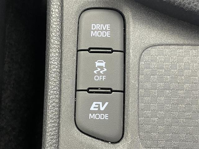 ヤリスクロス ハイブリッドＺ　純正８型ナビ　全方位カメラ　ＢＳＭ　禁煙　追従クルコン　茶ハーフレザー　ＥＴＣ　セーフティセンス　シートヒーター　コーナーセンサー　ＬＥＤオートライト　パワーシート　衝突軽減　車線逸脱　電子パーキング（29枚目）