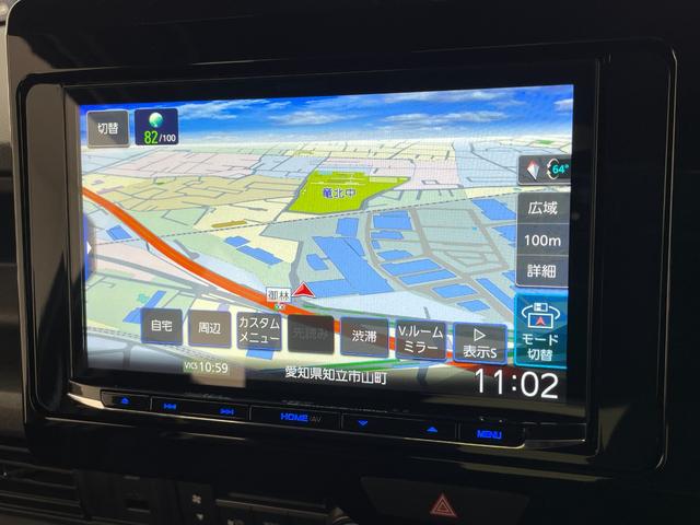 N-BOXカスタム ターボ 届出済未使用車 社外8型ナビ 禁煙車 バックカメラ シートヒーター ハーフレザー 両側パワスラ ETC パドルシフト ホンダセンシング 衝突軽減装置 追従クルコン コーナーセンサー リアロールシェード(3枚目)