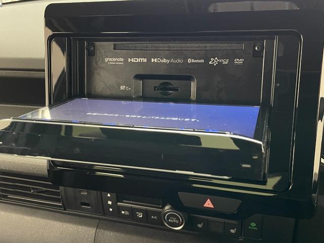 N-BOXカスタム ターボ 届出済未使用車 社外8型ナビ 禁煙車 バックカメラ シートヒーター ハーフレザー 両側パワスラ ETC パドルシフト ホンダセンシング 衝突軽減装置 追従クルコン コーナーセンサー リアロールシェード(13枚目)