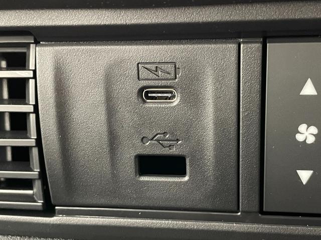 N-BOXカスタム ターボ 届出済未使用車 社外8型ナビ 禁煙車 バックカメラ シートヒーター ハーフレザー 両側パワスラ ETC パドルシフト ホンダセンシング 衝突軽減装置 追従クルコン コーナーセンサー リアロールシェード(16枚目)