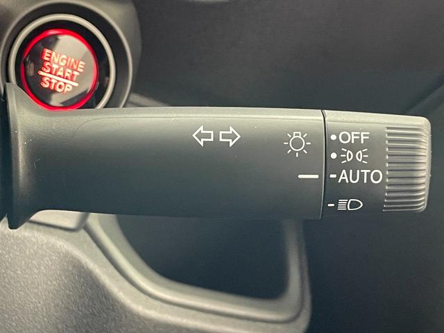 N-BOXカスタム ターボ 届出済未使用車 社外8型ナビ 禁煙車 バックカメラ シートヒーター ハーフレザー 両側パワスラ ETC パドルシフト ホンダセンシング 衝突軽減装置 追従クルコン コーナーセンサー リアロールシェード(31枚目)