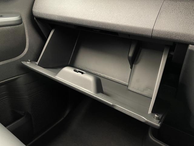 N-BOXカスタム ターボ 届出済未使用車 社外8型ナビ 禁煙車 バックカメラ シートヒーター ハーフレザー 両側パワスラ ETC パドルシフト ホンダセンシング 衝突軽減装置 追従クルコン コーナーセンサー リアロールシェード(36枚目)