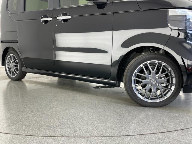 N-BOXカスタム ターボ 届出済未使用車 社外8型ナビ 禁煙車 バックカメラ シートヒーター ハーフレザー 両側パワスラ ETC パドルシフト ホンダセンシング 衝突軽減装置 追従クルコン コーナーセンサー リアロールシェード(38枚目)
