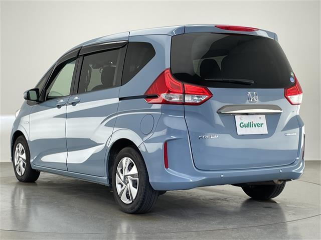 フリードハイブリッド ハイブリッド・Ｇホンダセンシング　純正９型ナビ　バックカメラ　両側パワスラ　禁煙　フルセグ　ＤＶＤ　追従クルコン　ホンダセンシング　ＥＴＣ　ドラレコ　シートヒーター　衝突軽減　車線逸脱　ＬＥＤオートライト　ＵＳＢ接続　コーナーセンサー（18枚目）